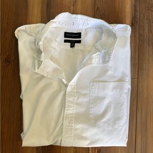 Banana Republic Crisp White Collared Shirt